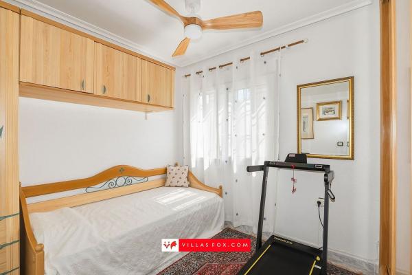 Chalet independiente en venta en Casa o chalet en Calle Murcia, Ciudad de las Comunicaciones, San Miguel de Salinas, San Miguel de Salinas
 photo 4