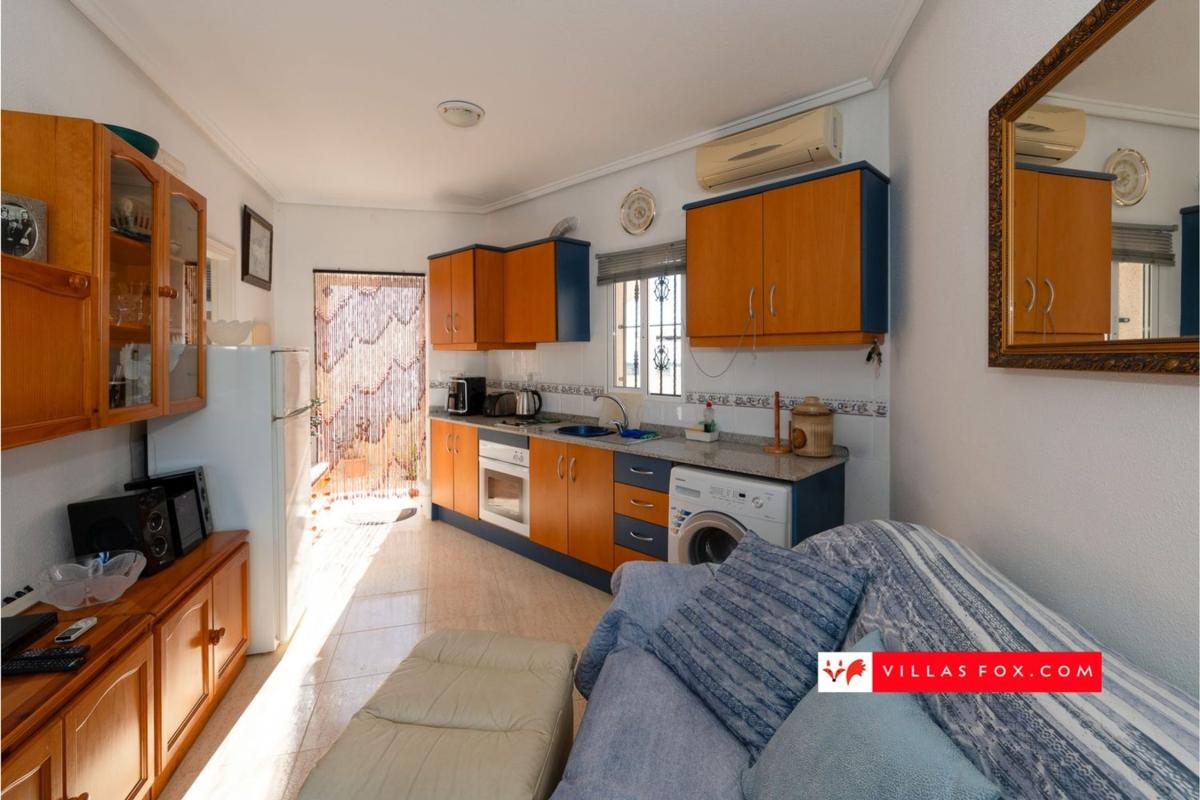 Sale of apartment in Piso en Calle los Chirrines, La Cañada - Los Alcores, San Miguel de Salinas, San Miguel de Salinas
photo 2