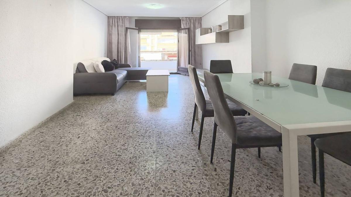 Продажа квартиры на Piso en Calle de Tomàs Ortuño, Centro Urbano, Benidorm, Бенидорм
photo 2