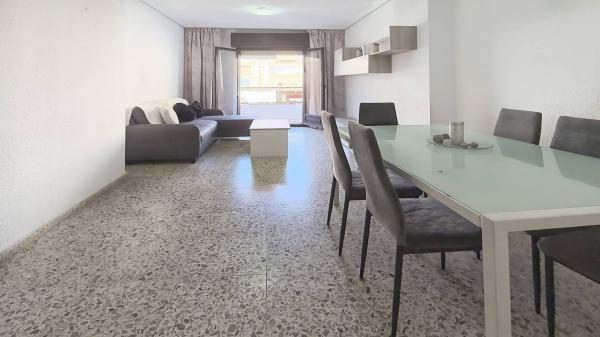 Sale of flat in Piso en Calle de Tomàs Ortuño, Centro Urbano, Benidorm, Benidorm
thumbnail 2