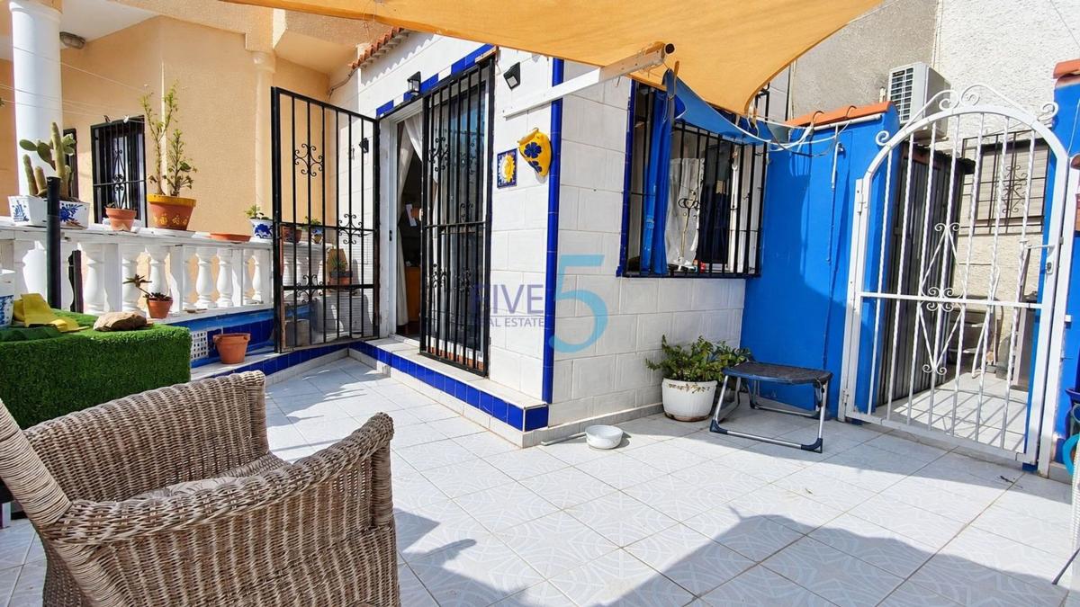 Продажа квартиры на Piso en La Siesta - El Salado - Torreta, Torrevieja, Торревьеха
photo 1