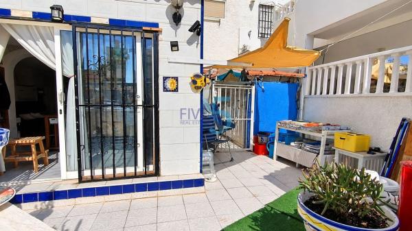 Venta de piso en Piso en La Siesta - El Salado - Torreta, Torrevieja, Torrevieja
thumbnail 3