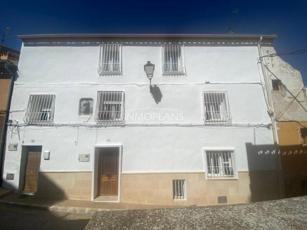 Venta de chalet independiente en Casa o chalet en Calle San Miguel, Castalla, Castalla
photo 2
