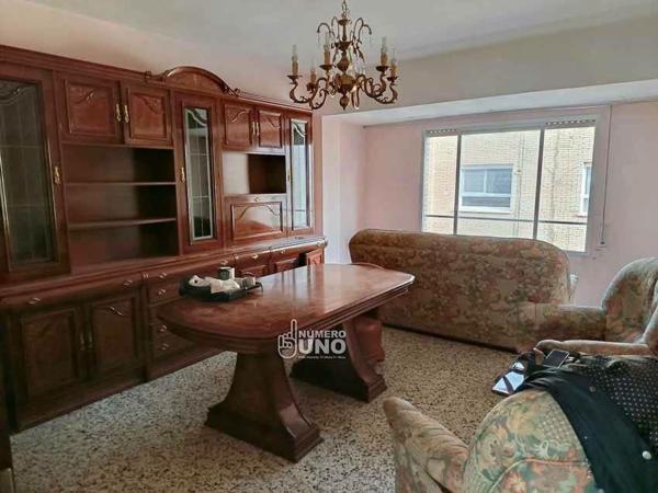 Квартира на продажу на  Piso en Barri Eixample, Alcoy / Alcoi, Алкой photo 3