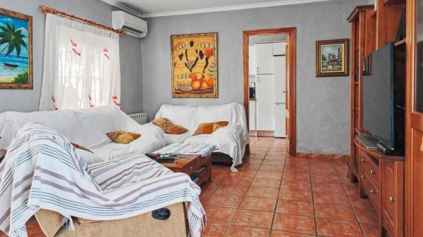 Chalet adosado en Les Bassetes-El Marjal, Denia photo 4