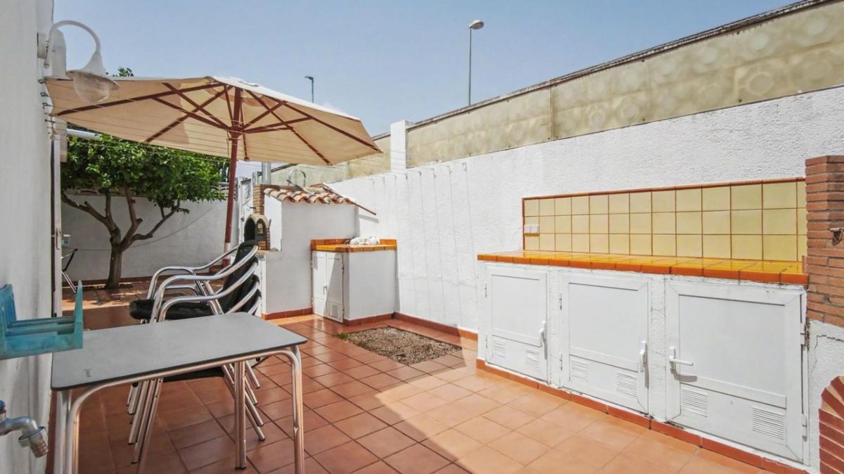 Properties for sale and rent in Spain photo 5