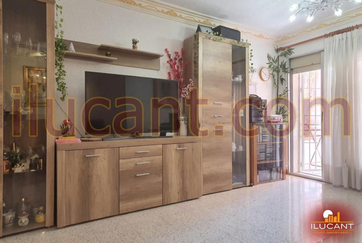 Sale of apartment in Piso en Juan XXIII, Alicante / Alacant, Alicante
photo 1
