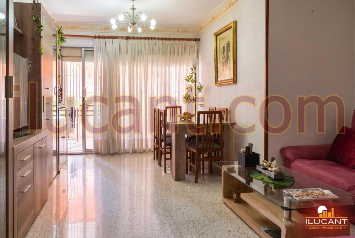 Sale of apartment in Piso en Juan XXIII, Alicante / Alacant, Alicante
photo 2