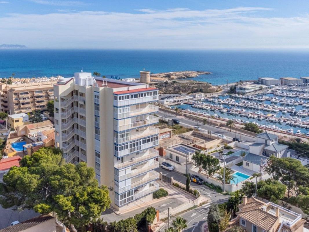 Venta de piso en Piso en Calle d'Azorín, 1, Campello Playa, El Campello, El Campello
photo 3