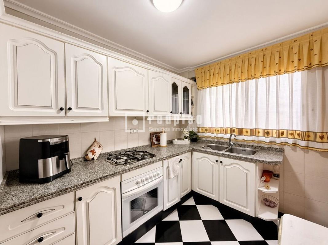 Продажа пентхауса на  Ático en Calle Renato Bardín, Alipark, Alicante / Alacant, Аликанте / Алакант photo 5