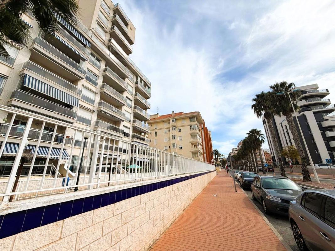 Venta de piso en Piso en Avenida del Puerto, Puerto Deportivo, Guardamar del Segura, Guardamar del Segura
 photo 2