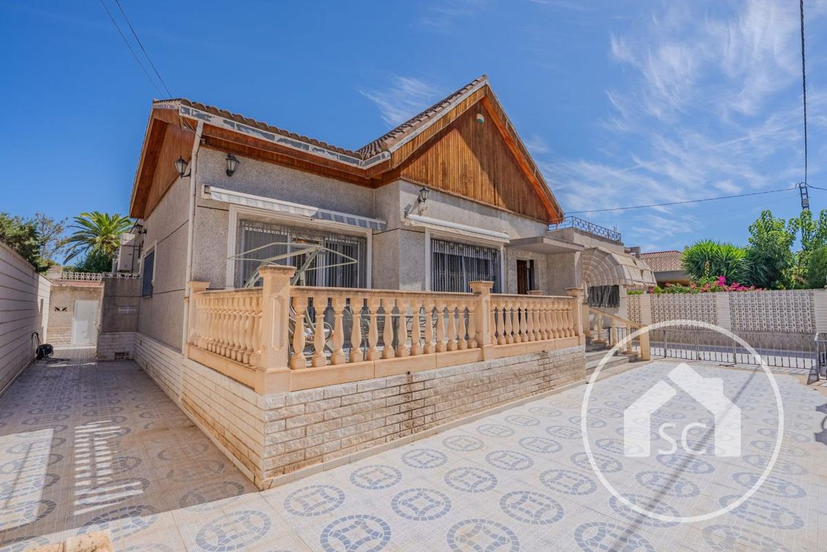 Properties for sale and rent in Spain photo 2