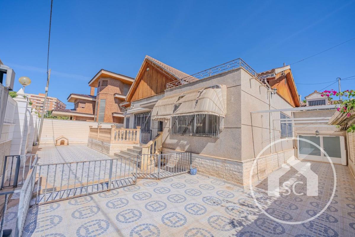 Properties for sale and rent in Spain photo 3