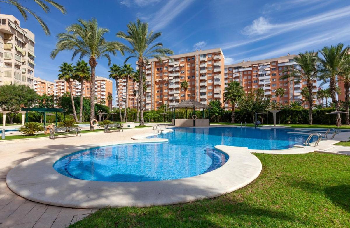 Venta de piso en Piso en Avenida Oviedo, Playa de San Juan, Alicante / Alacant, Alicante / Alacant
 photo 2