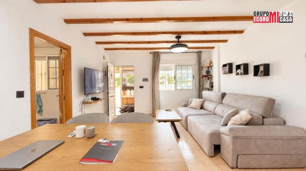 Chalet adosado en Calle de Finlandia, Puerto Marino, Gran Alacant photo 3