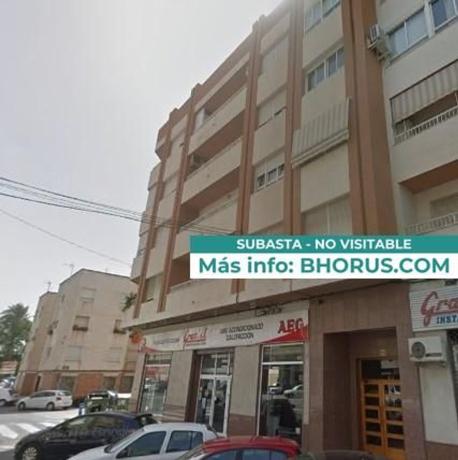 Sprzedaż mieszkania w Piso en Avenida de la Constitución, Novelda, Nowaleda
 photo 3