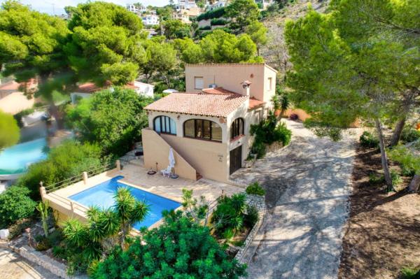 Chalet independiente en venta en Casa o chalet en El Portet-Pla del Mar, Moraira, Moraira
 photo 1
