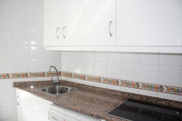 Sprzedaż mieszkania w Piso en Calle Benacantil, 10, Gaspar Perrelló, Torrevieja, Torrevieja
 photo 3