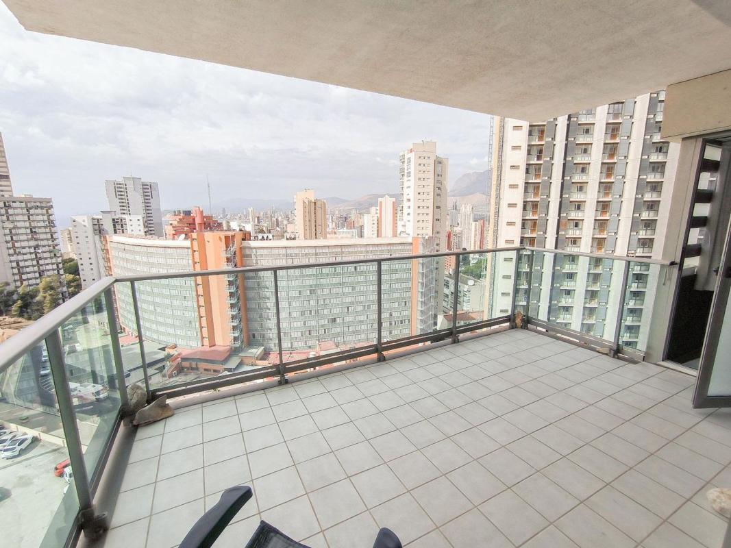 Продажа квартиры на Piso en Zona Sierra Helada, Benidorm, Бенидорм
photo 1