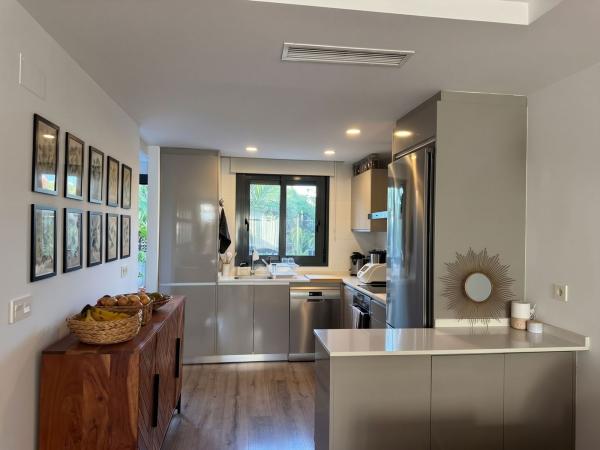 Chalet adosado en Calle Alger, 30, Zona norte, Santa Pola thumbnail 3
