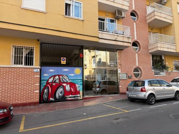 Sprzedaż mieszkania w Piso en Avenida Diego Ramírez Pastor, 192, Avenida Habaneras - Curva de Palangre, Torrevieja, Torrevieja
 photo 1