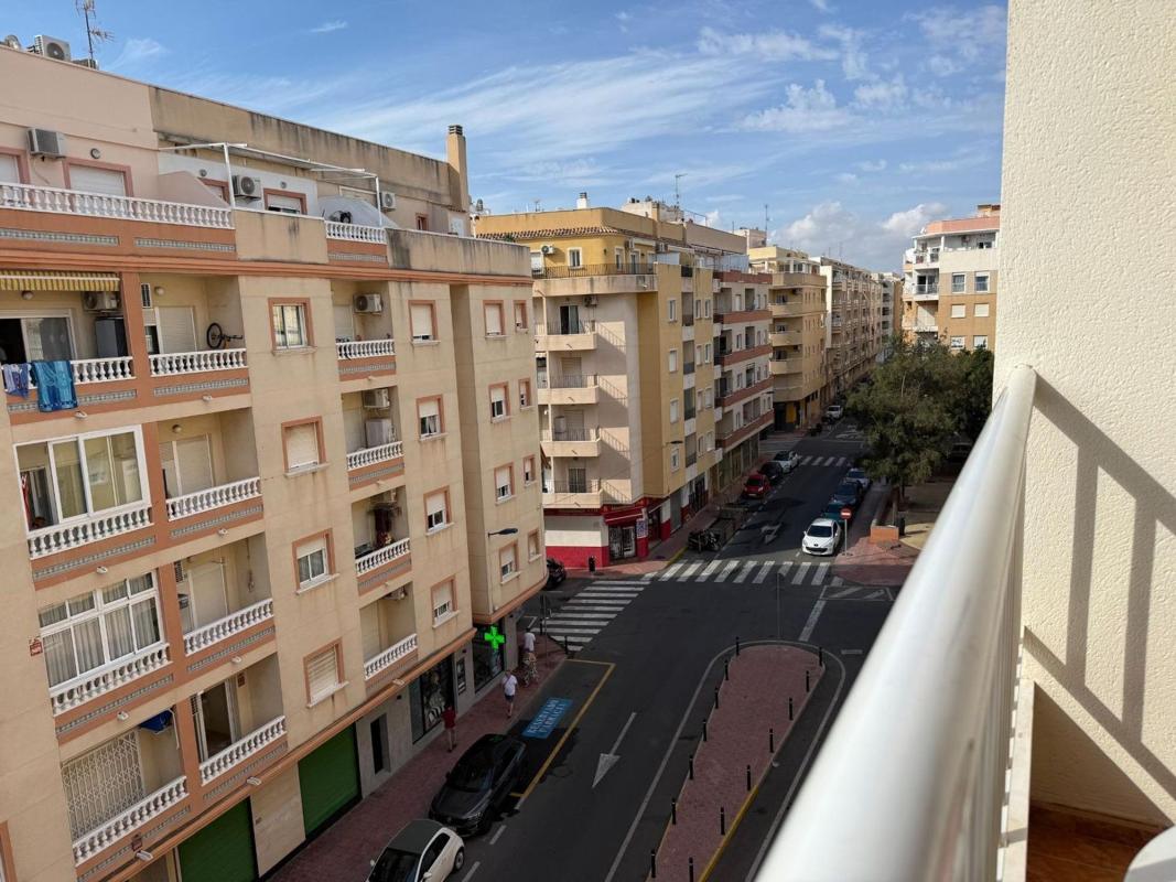 Sprzedaż mieszkania w Piso en Avenida Diego Ramírez Pastor, 192, Avenida Habaneras - Curva de Palangre, Torrevieja, Torrevieja
 photo 5