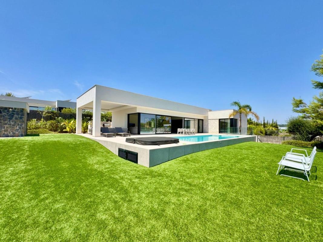 Venta de chalet independiente en Casa o chalet en Villamartín, Orihuela, Orihuela
photo 1