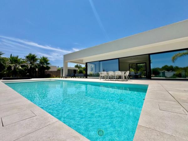 Chalet independiente en venta en Casa o chalet en Villamartín, Orihuela, Orihuela
 photo 4