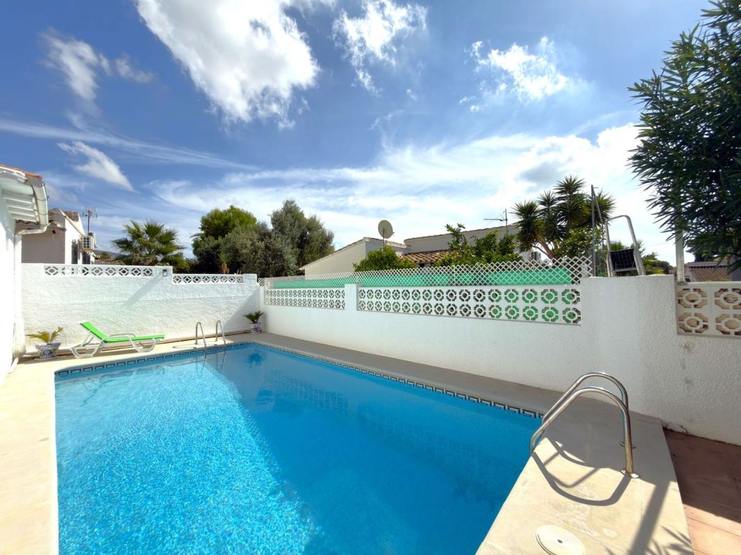 Properties for sale and rent in Spain photo 3