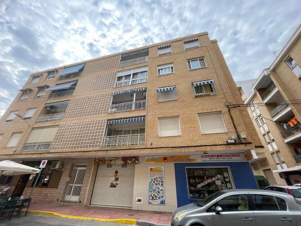 Apartment for sale in Piso en Las Viñas, Guardamar del Segura, Guardamar del Segura photo 1