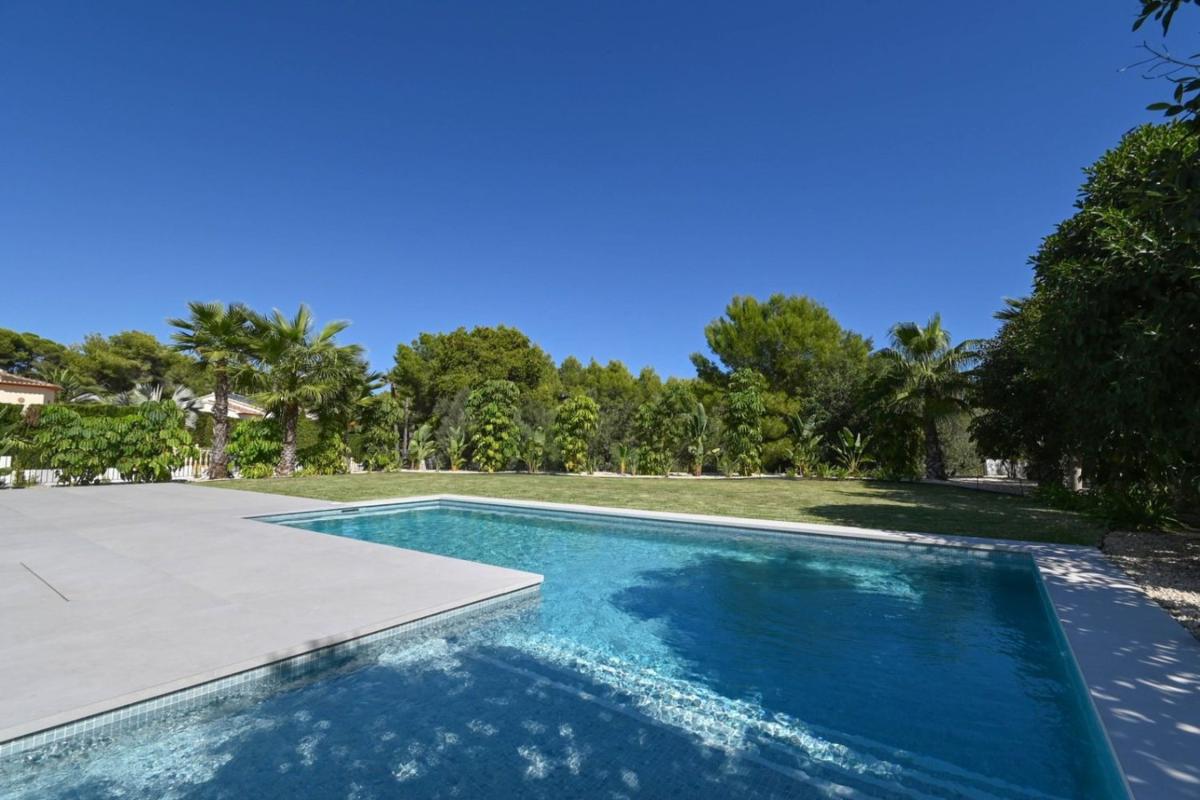 Sale of independent chalet in Casa o chalet en Pinar de Advocat-Cometa, Moraira, Moraira
 photo 3