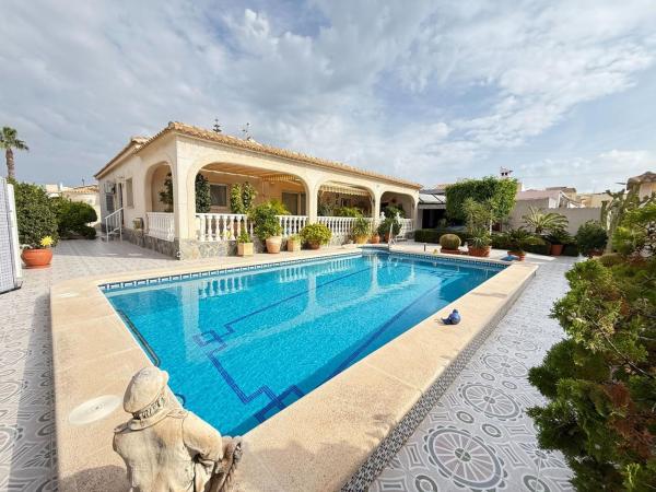 Casa o chalet independiente en La Siesta - El Salado - Torreta, Torrevieja photo 1