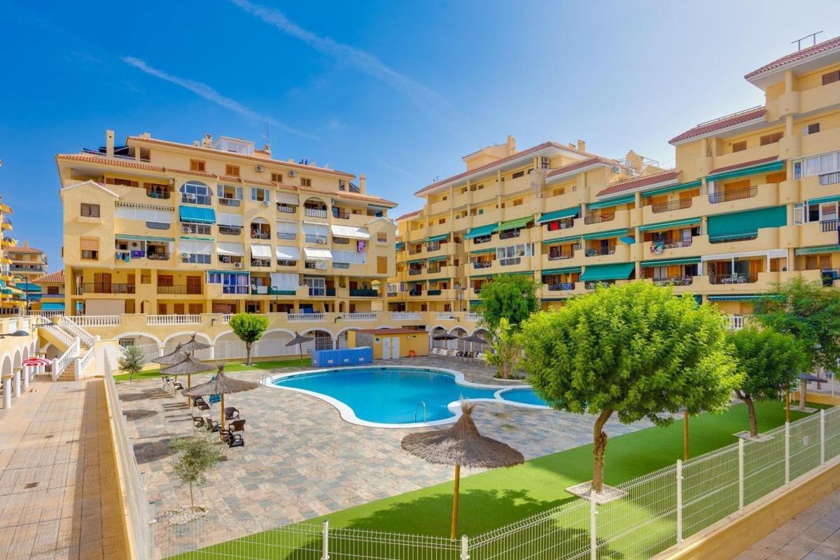 Продажа квартиры на Piso en Los Europeos, Torrevieja, Торревьеха
photo 2
