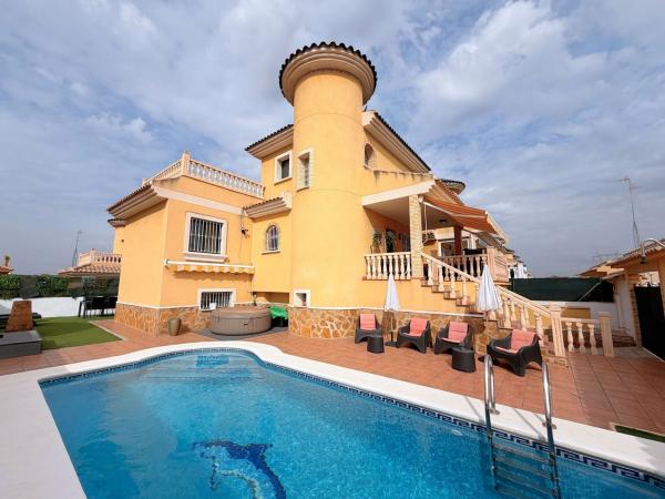 Casa o chalet independiente en Calle Bosnia, Algorfa photo 1