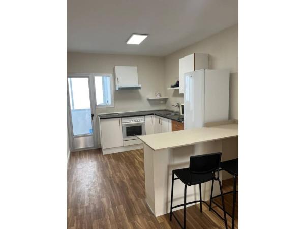 Продажа квартиры на Piso en Calle Músic Josep Carbonell, Centro - Zona Alta, Alcoy / Alcoi, Алкой
thumbnail 3