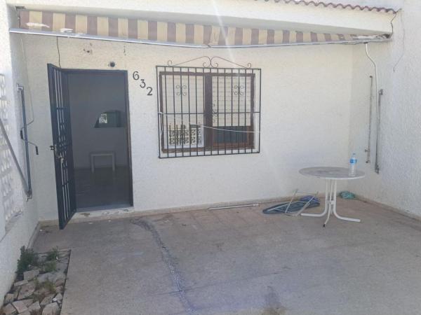 Casa o chalet independiente en Avenida de Europa, La Siesta - El Salado - Torreta, Torrevieja thumbnail 2