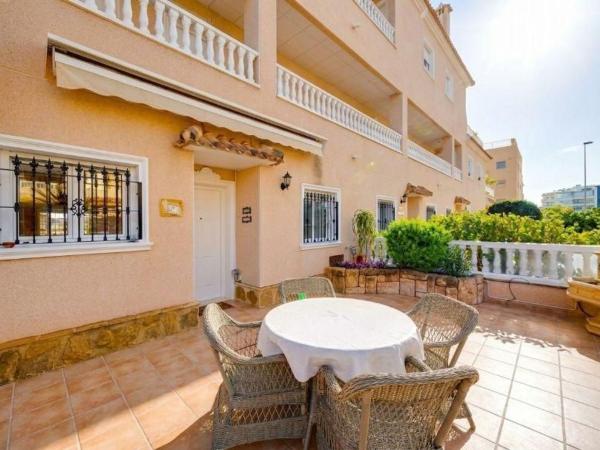 Casa o chalet independiente en Villamartín, Orihuela photo 1