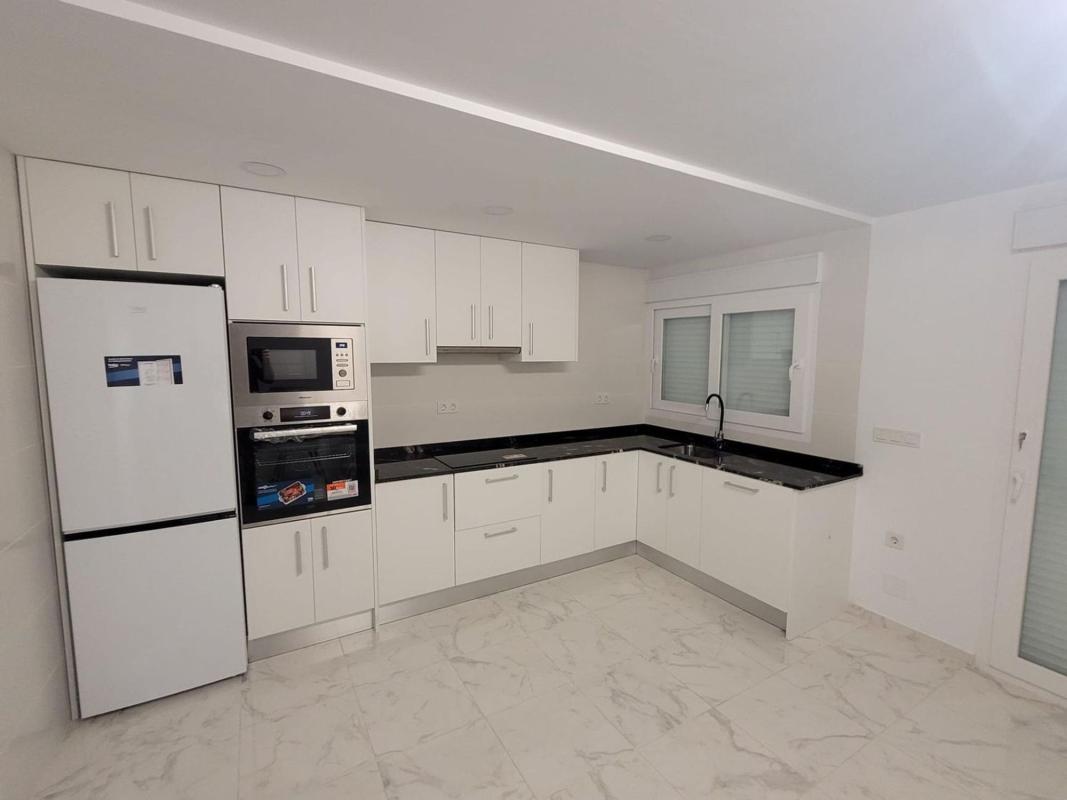 Properties for sale and rent in Spain photo 4