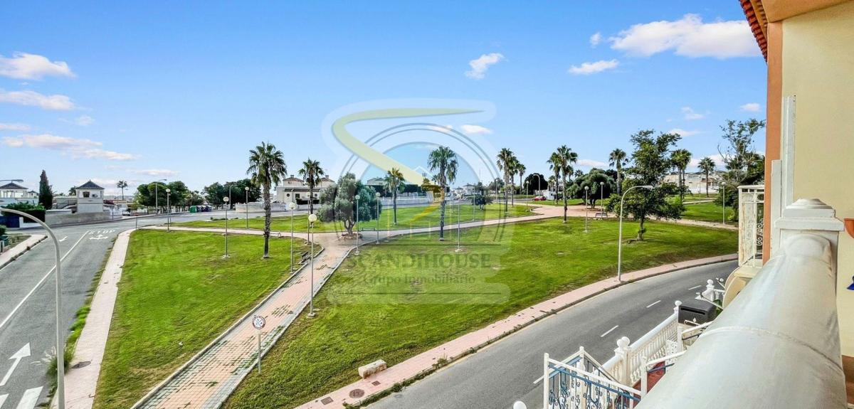 Venta de piso en Piso en Calle la Sagra, 53, Los Balcones - Los Altos del Edén, Torrevieja, Torrevieja
photo 5