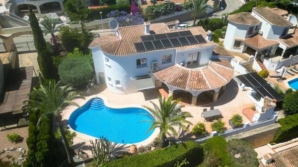 Casa o chalet independiente en Calle Níspero, Pinar de Advocat-Cometa, Moraira photo 2