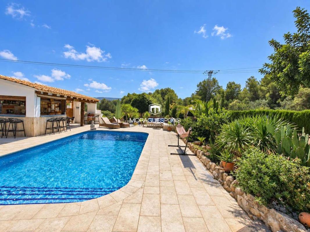 Properties for sale and rent in Spain photo 2