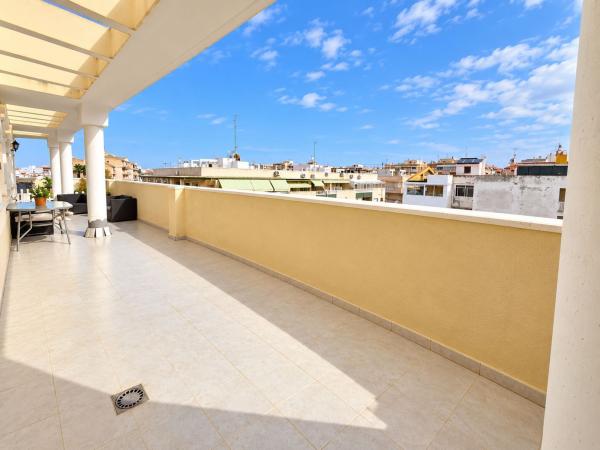 Аттик на продажу в  Ático en Calle Manuel Galián, Avenida Habaneras - Curva de Palangre, Torrevieja, Торревьеха photo 1