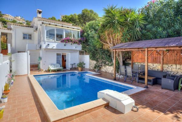 Chalet wolnostojący na sprzedaż w  Casa o chalet en Paichi, Moraira, Moraira photo 1