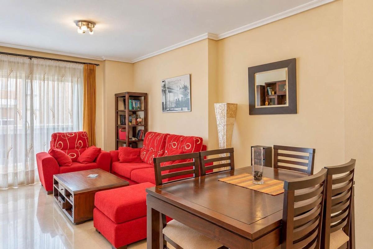 Продажа квартиры на Piso en Avenida Juan Sanchis Candela, 15, Garbinet - Parque de las Avenidas, Alicante / Alacant, Аликанте / Алакант
photo 4