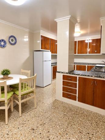 Продажа квартиры на Piso en Calle de la Corredera, 26, El Rabal, Villena, Вильена
 photo 1