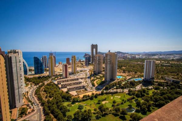 Sprzedaż mieszkania w Piso en Presidente Adolfo Suarez, 12, Pueblo Poniente, Benidorm, Benidorm
thumbnail 2