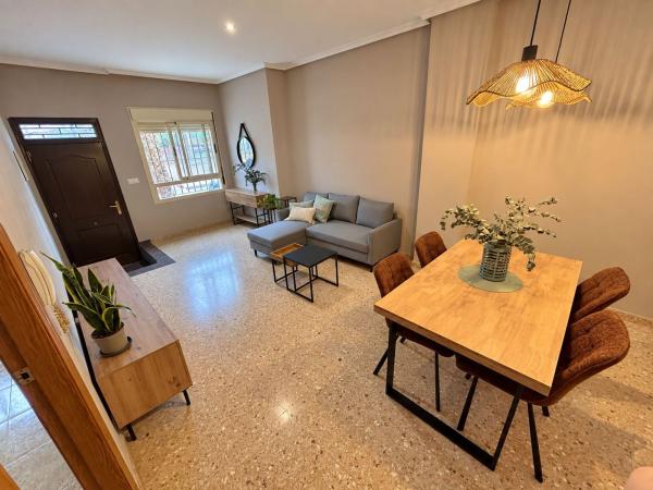 Продажа квартиры на Piso en Calle Albello, San Antón - Palmerales, Elche / Elx, Эльче / Эльх
 photo 1