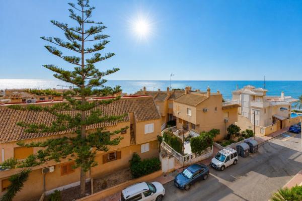 Piso en venta en , Torrevieja photo 2