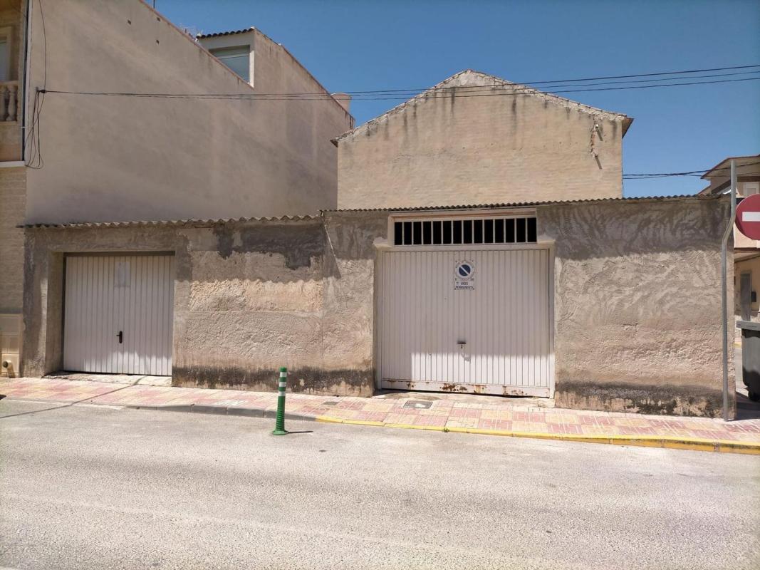 Terreno en venta en Jacarilla, Alicante photo 2