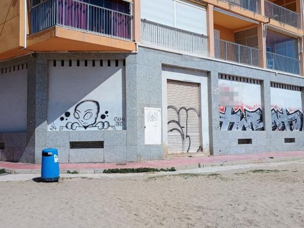 Local en El Acequión, Torrevieja thumbnail 2